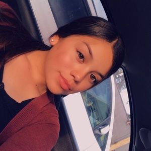 Meet your Posher, Karina